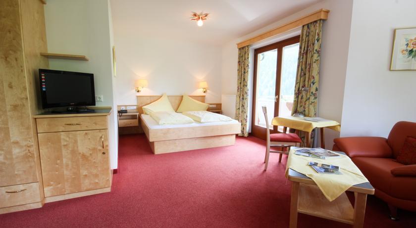 Hotel Garni Sonnblick Bad Kleinkirchheim Værelse billede